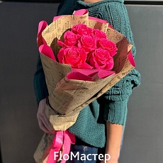 Букет 7 роз Эквадор Pink Floyd