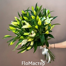 Букет 15 белых лилий Aurora