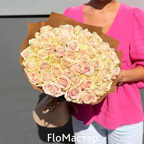 Букет 51 роза Sweet Avalanche Букет 51 роза Sweet Avalanche