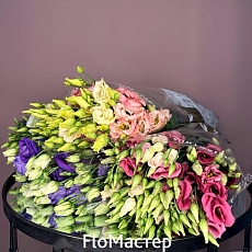 Эустома в пачке