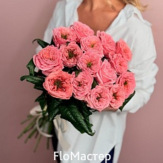 Букет 15 роз Regent's Park