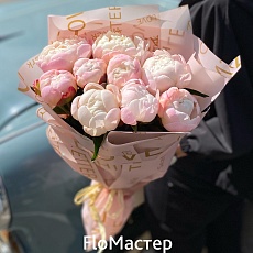 Букет 9 пионов Gardenia