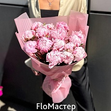 Букет 15 пионов Sarah Bernhardt (в пленке)