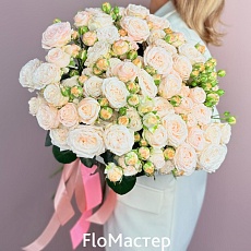 Букет 15 кустовых роз Bombastic