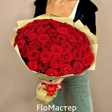 Букет 51 роза Red Naomi
