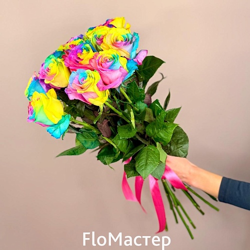 Букет 15 роз Эквадор Rainbow