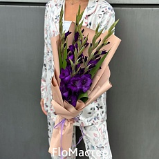 Букет 5 фиолетовых гладиолусов