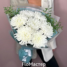 Букет 7 белых хризантем