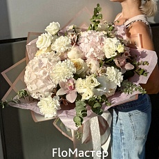 Сборный букет Blooming