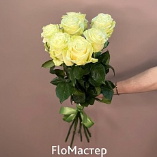 Букет 7 роз Эквадор Mondial