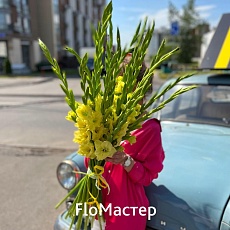 Букет 17 желтых гладиолусов Bend