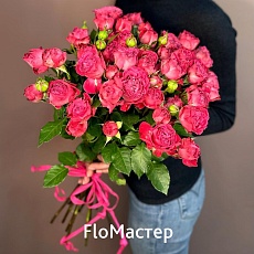 Букет 11 кустовых роз Royal Magic