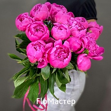 Букет 15 пионов Avis Varner