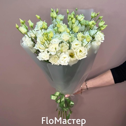 Букет 15 белых эустом 