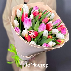 Букет 33 тюльпана Le Monde