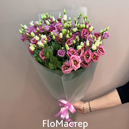 Букет 15 розовых эустом