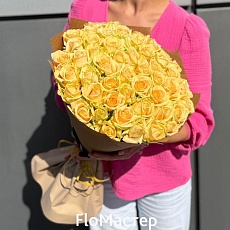 Букет 51 роза Peach Avalanche