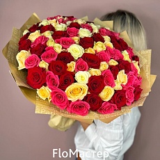 Букет 101 яркая роза микс