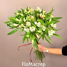 Букет 15 альстромерий