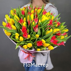 Букет 101 тюльпан Vittoria