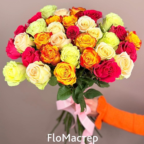 Букет 33 розы Эквадор Микс