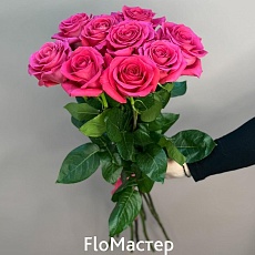 Букет 9 роз Эквадор Pink Floyd