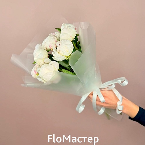 Букет 9 пионов Amalia Olson