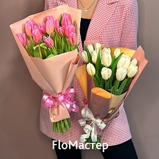 Букет 15 тюльпанов (розовые/белые) в упаковке
