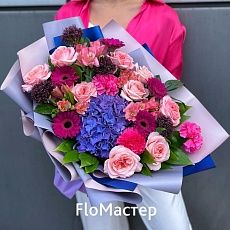 Сборный букет Luxurious 