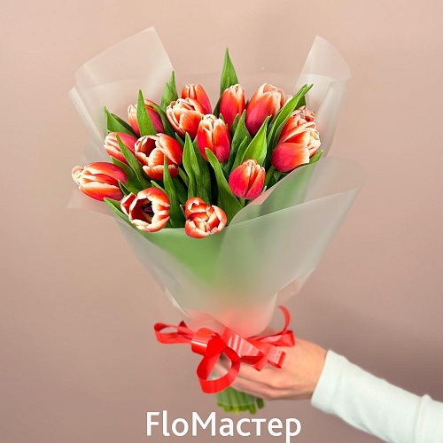 Букет 15 тюльпанов Timeless