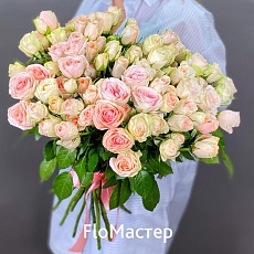 Букет 21 кустовая роза Kristi