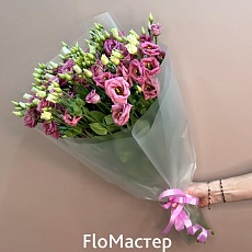 Букет 15 розовых эустом