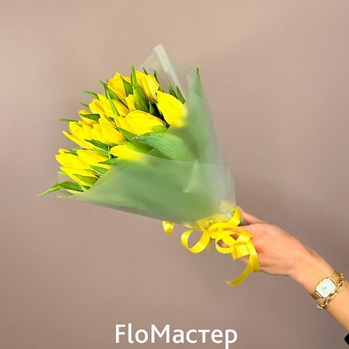 Букет 21 жёлтый тюльпан 