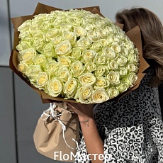 Букет 101 роза Avalanche