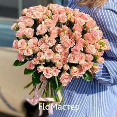 Букет 33 кустовые розы Lydia