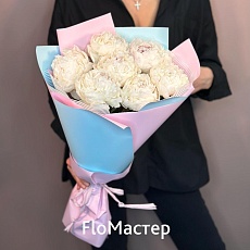 Букет 7 пионов Festiva Maxima